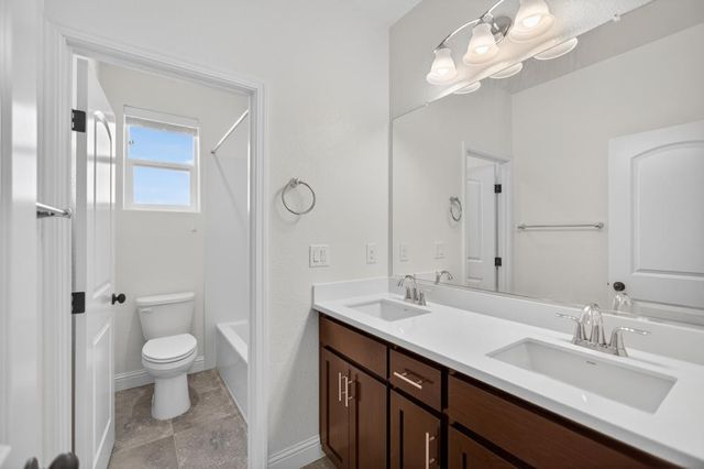 4090 Magenta Bloom Way, Rancho Cordova, CA 95742