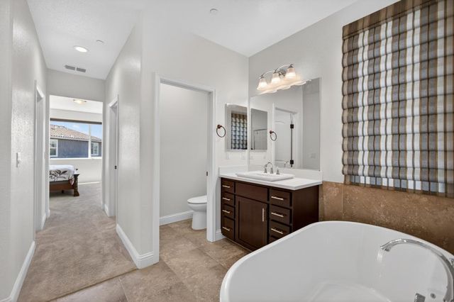 4090 Magenta Bloom Way, Rancho Cordova, CA 95742