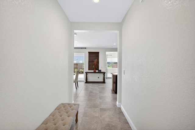4090 Magenta Bloom Way, Rancho Cordova, CA 95742