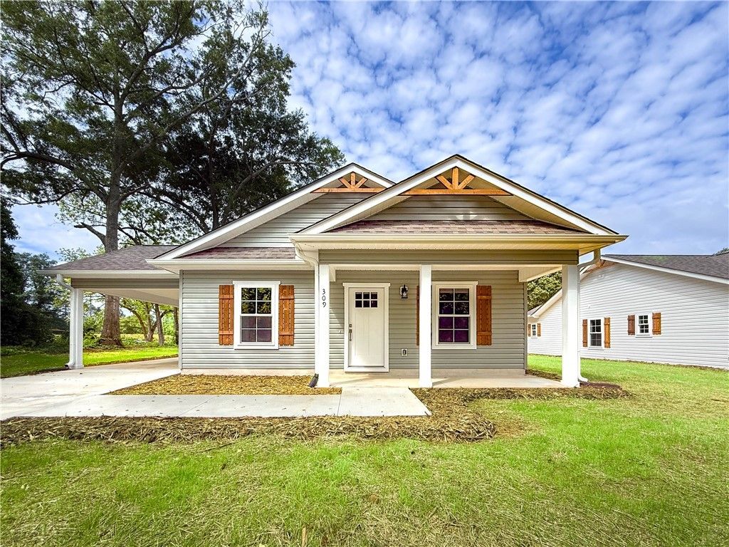 330 Code Circle, Seneca, SC 29678