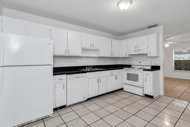 1320 Wellington Street B, West Palm Beach, FL 33401