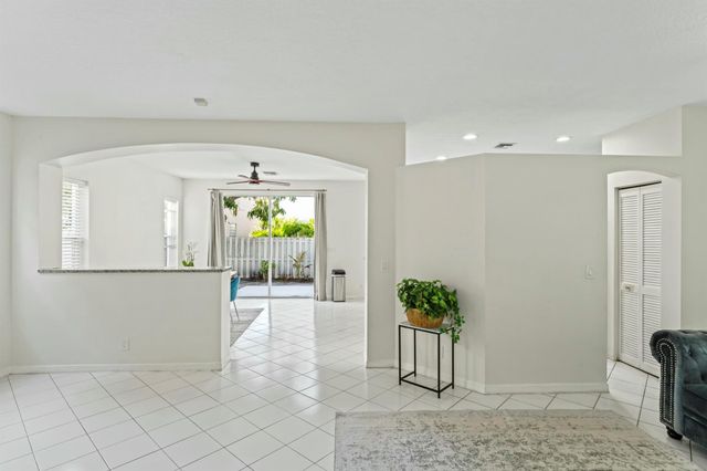 6857 Sugarloaf Key Street, Lake Worth, FL 33467