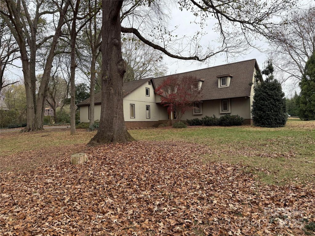 6102 Unity Lane NW, Concord, NC 28027