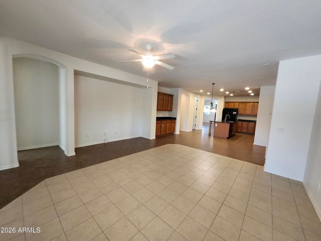 139 W LEATHERWOOD Avenue, Queen Creek, AZ 85140