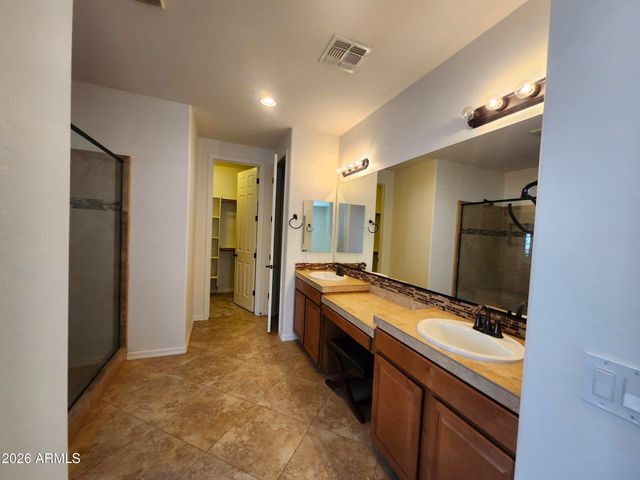 139 W LEATHERWOOD Avenue, Queen Creek, AZ 85140