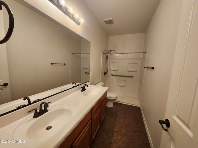 139 W LEATHERWOOD Avenue, Queen Creek, AZ 85140