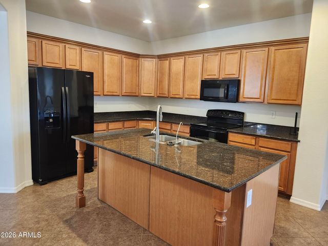 139 W LEATHERWOOD Avenue, Queen Creek, AZ 85140