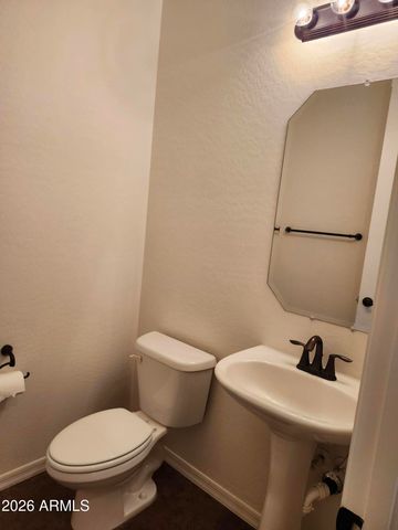139 W LEATHERWOOD Avenue, Queen Creek, AZ 85140
