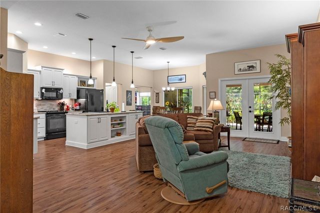 14 Redbay Court E, Homosassa, FL 34446