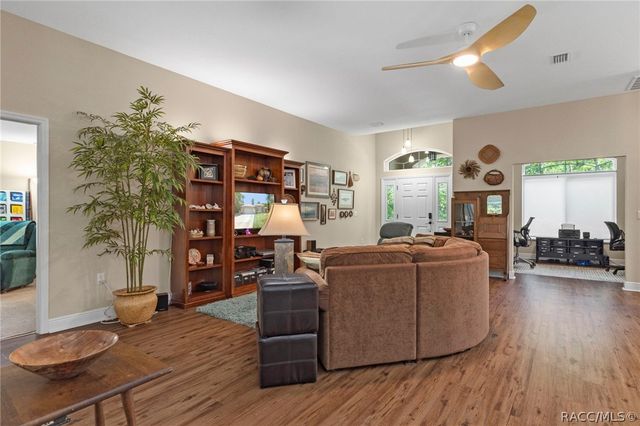 14 Redbay Court E, Homosassa, FL 34446