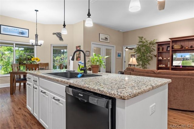 14 Redbay Court E, Homosassa, FL 34446