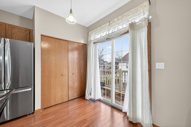 1293 Georgetown Way, Vernon Hills, IL 60061