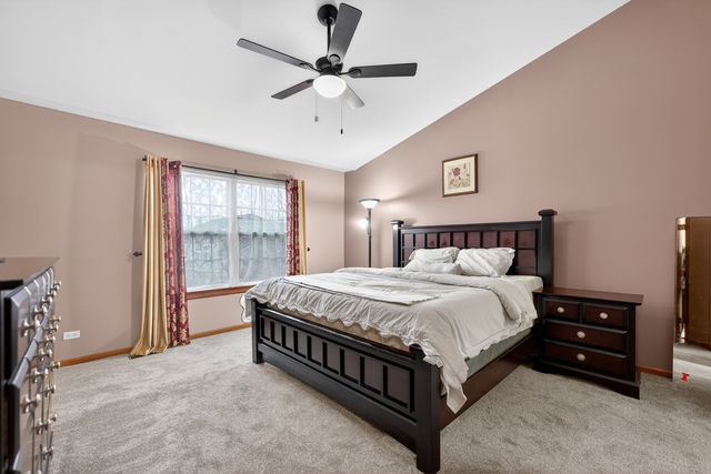 1293 Georgetown Way, Vernon Hills, IL 60061