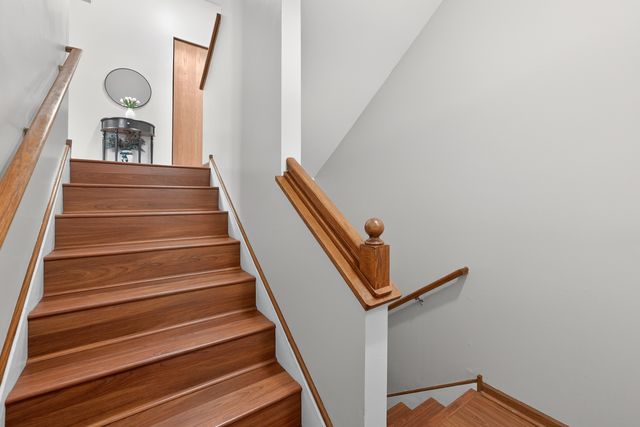 1293 Georgetown Way, Vernon Hills, IL 60061