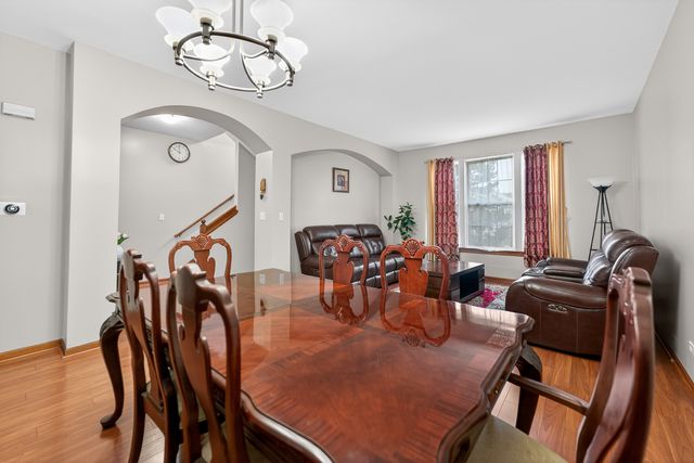 1293 Georgetown Way, Vernon Hills, IL 60061