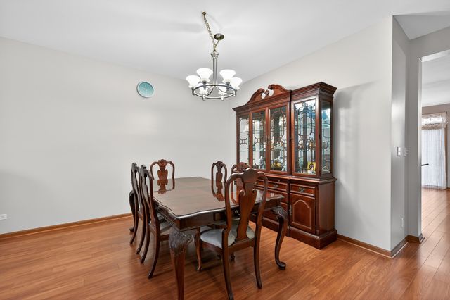 1293 Georgetown Way, Vernon Hills, IL 60061