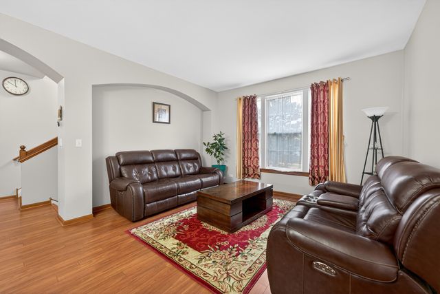 1293 Georgetown Way, Vernon Hills, IL 60061