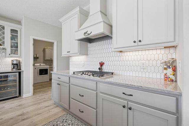 6737 Bellflower Drive, Excelsior, MN 55331