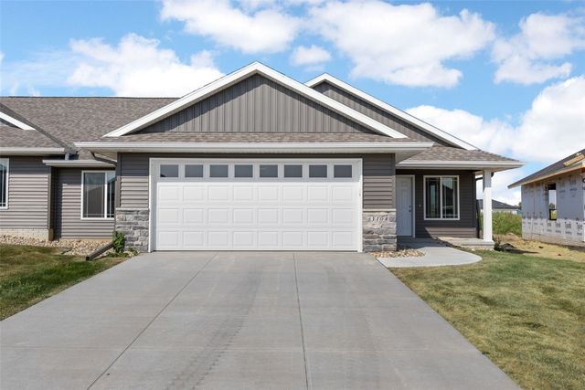 3032 Teton Street SW, Cedar Rapids, IA 52404