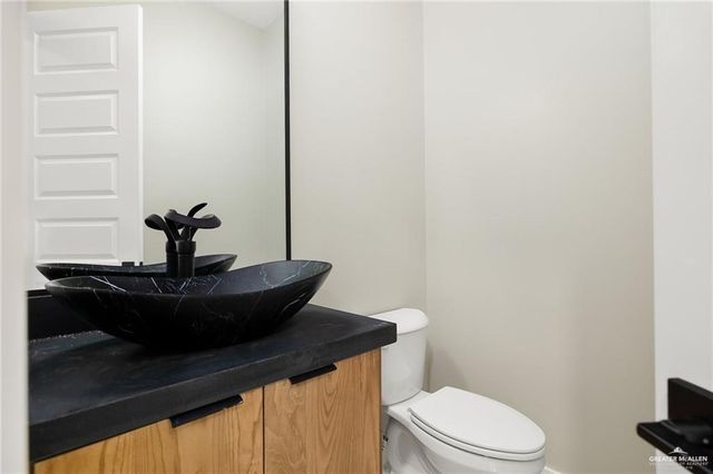 13819 N 34th Lane, Mcallen, TX 78504