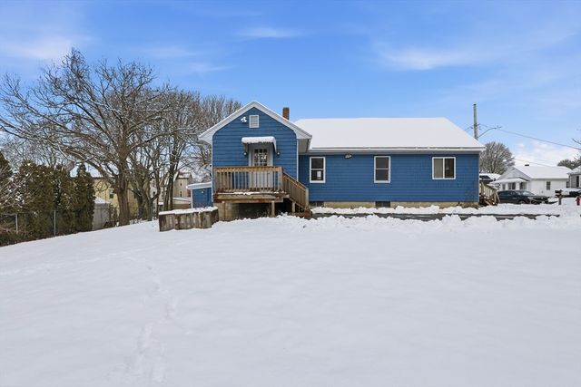 14 Sycamore, Fairhaven, MA 02719