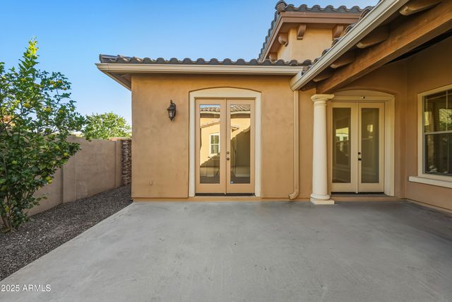 758 E SUNBURST Lane, Tempe, AZ 85284