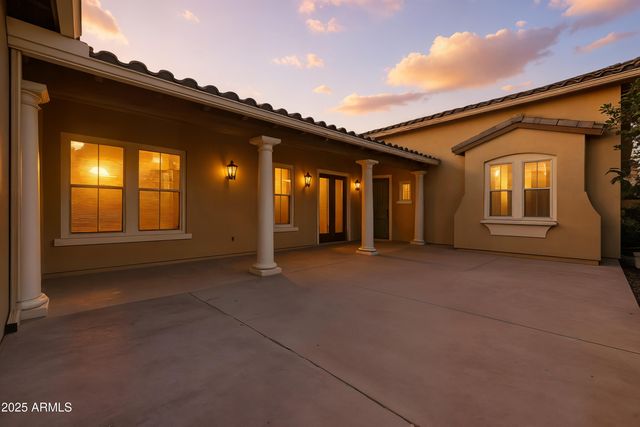758 E SUNBURST Lane, Tempe, AZ 85284