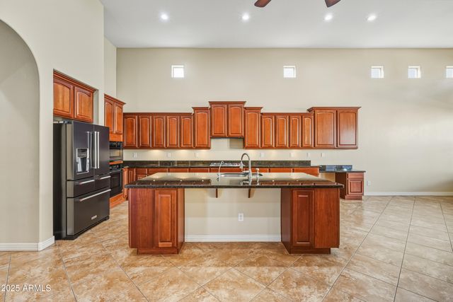 758 E SUNBURST Lane, Tempe, AZ 85284