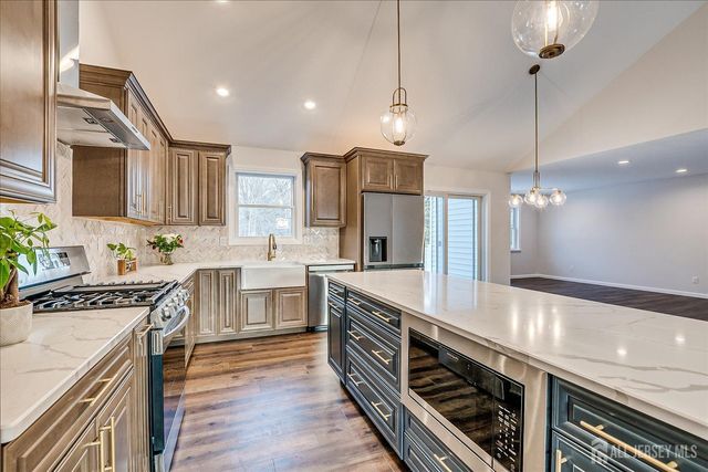 83 Sagamore Avenue, Edison, NJ 08820