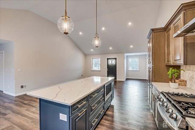 83 Sagamore Avenue, Edison, NJ 08820