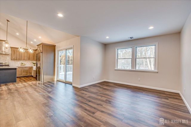 83 Sagamore Avenue, Edison, NJ 08820