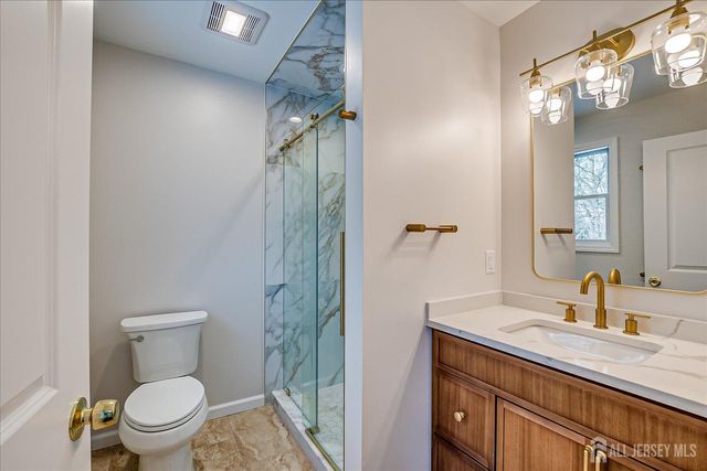 83 Sagamore Avenue, Edison, NJ 08820