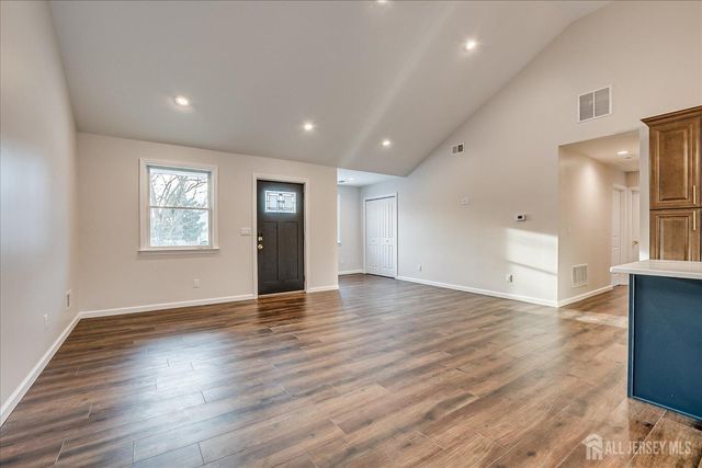83 Sagamore Avenue, Edison, NJ 08820