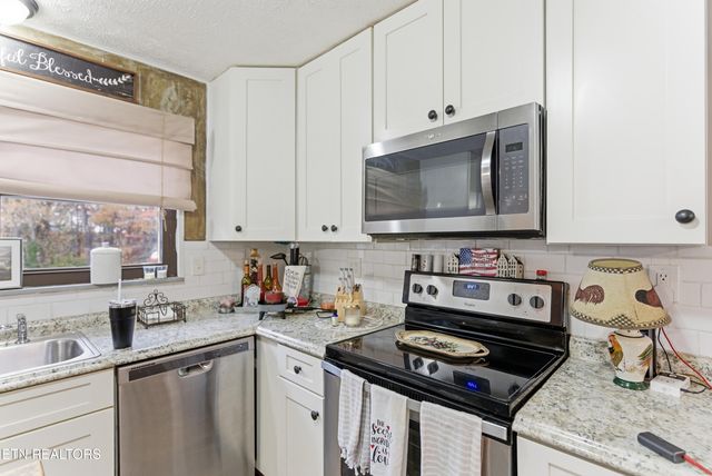 3810 Thrall Rd, Knoxville, TN 37918