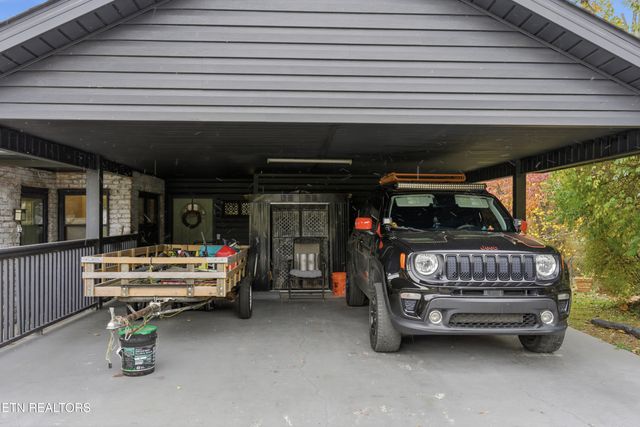 3810 Thrall Rd, Knoxville, TN 37918