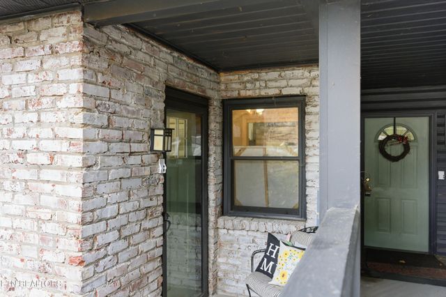 3810 Thrall Rd, Knoxville, TN 37918