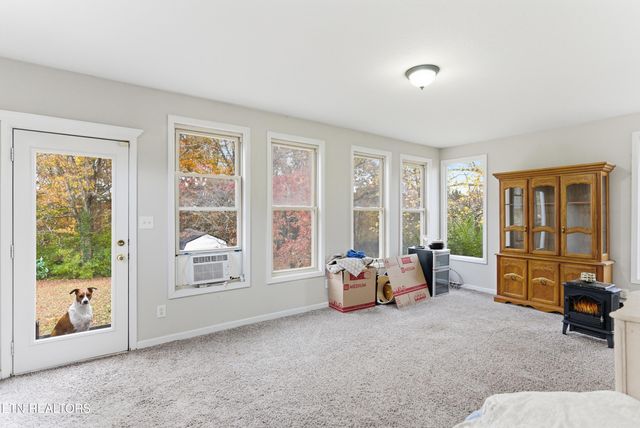 3810 Thrall Rd, Knoxville, TN 37918