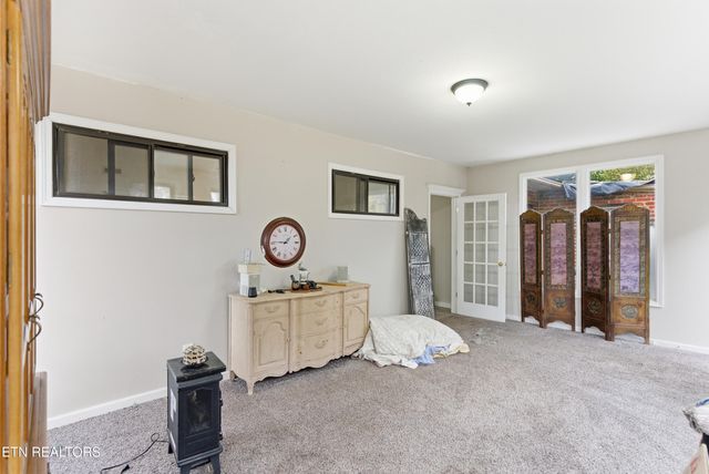 3810 Thrall Rd, Knoxville, TN 37918