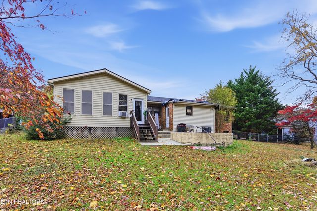 3810 Thrall Rd, Knoxville, TN 37918