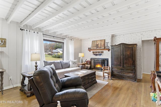 3810 Thrall Rd, Knoxville, TN 37918