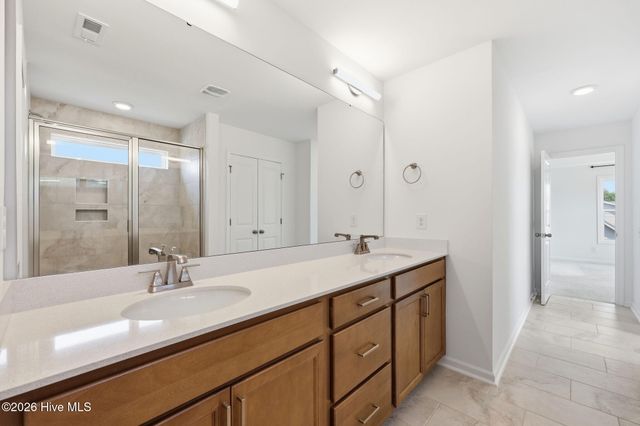 362 Summer Wind Way, Aberdeen, NC 28315