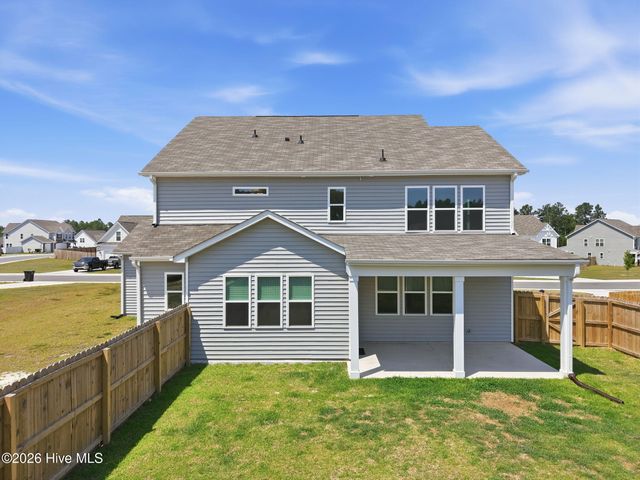 362 Summer Wind Way, Aberdeen, NC 28315