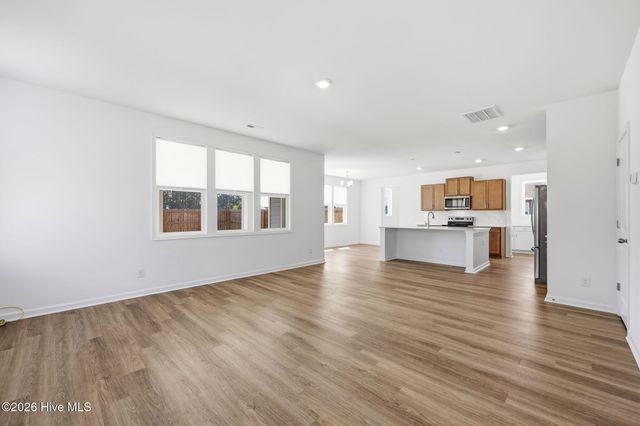 362 Summer Wind Way, Aberdeen, NC 28315