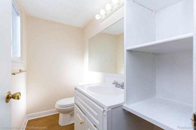 30201 Canterbury Drive, Southfield, MI 48076