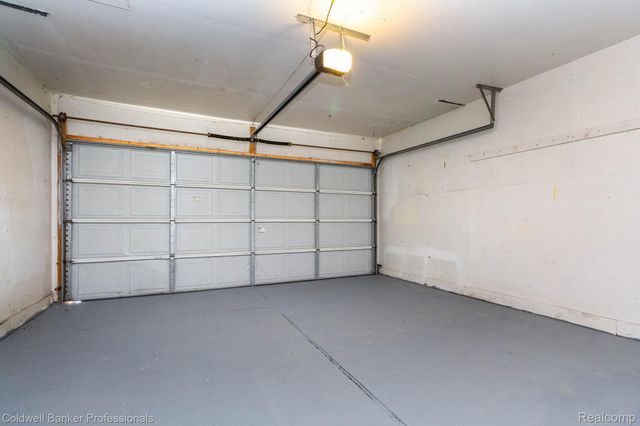 30201 Canterbury Drive, Southfield, MI 48076