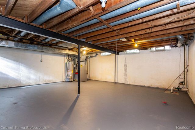 30201 Canterbury Drive, Southfield, MI 48076