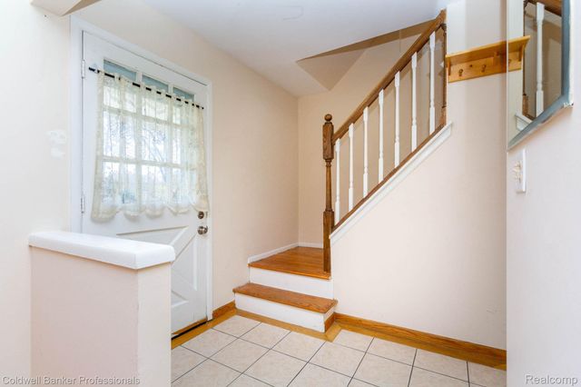 30201 Canterbury Drive, Southfield, MI 48076