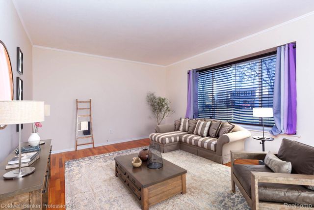 30201 Canterbury Drive, Southfield, MI 48076