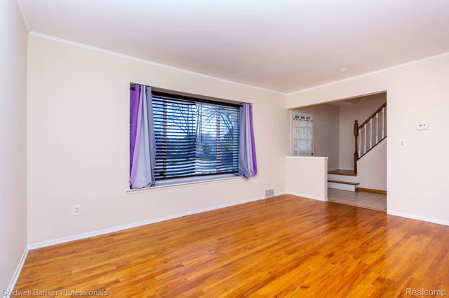 30201 Canterbury Drive, Southfield, MI 48076