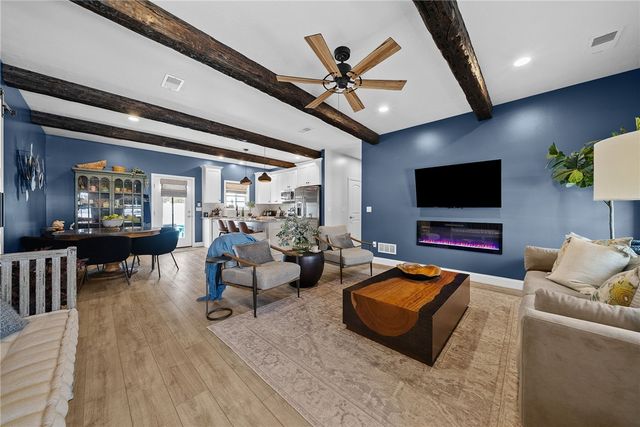 164 Edgewood Ave, Hopewell Twp, PA 15001